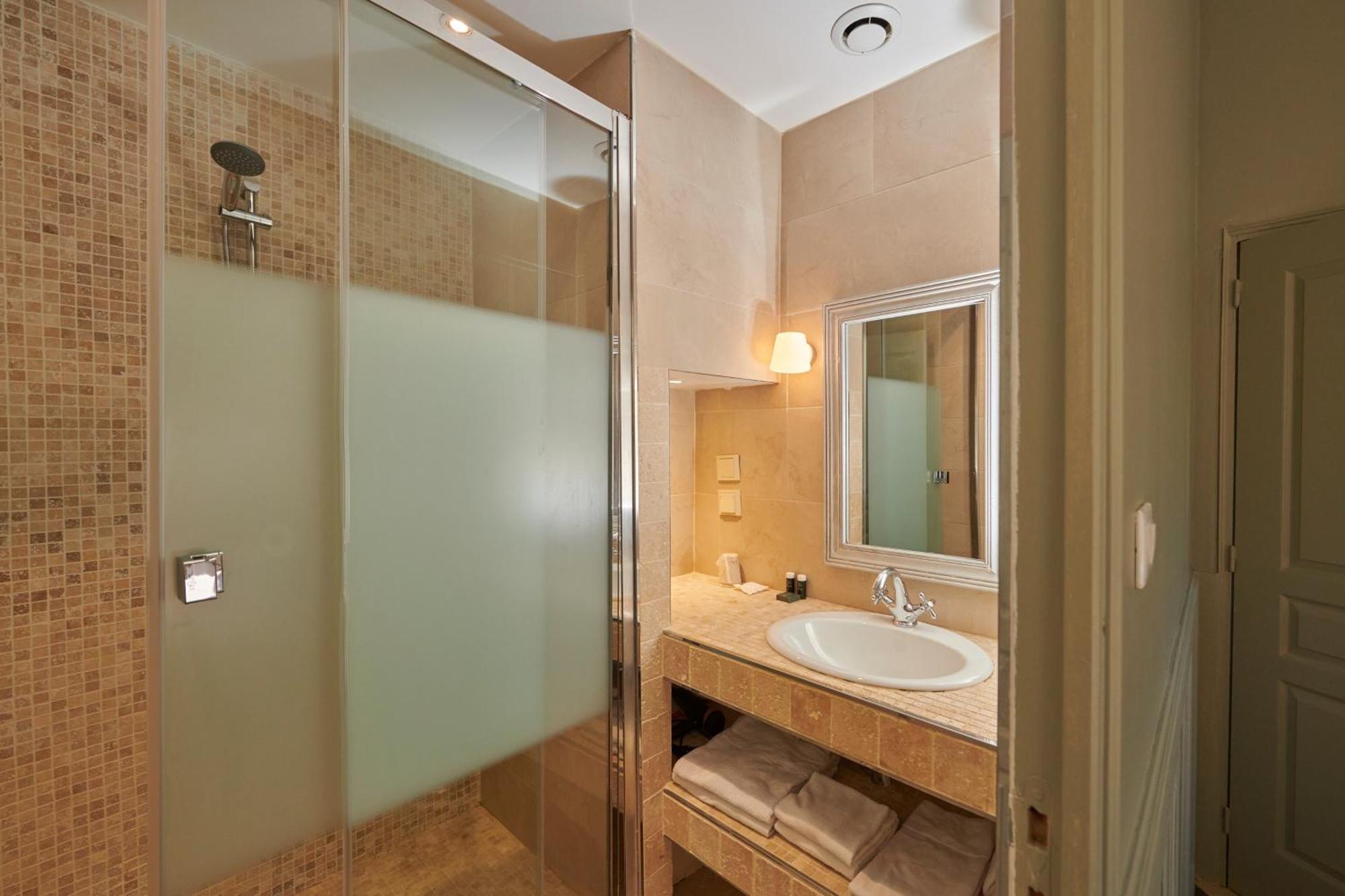 Boutique Hotel Chateau Beaupin Restaurant & Wellness 마르세유 객실 사진